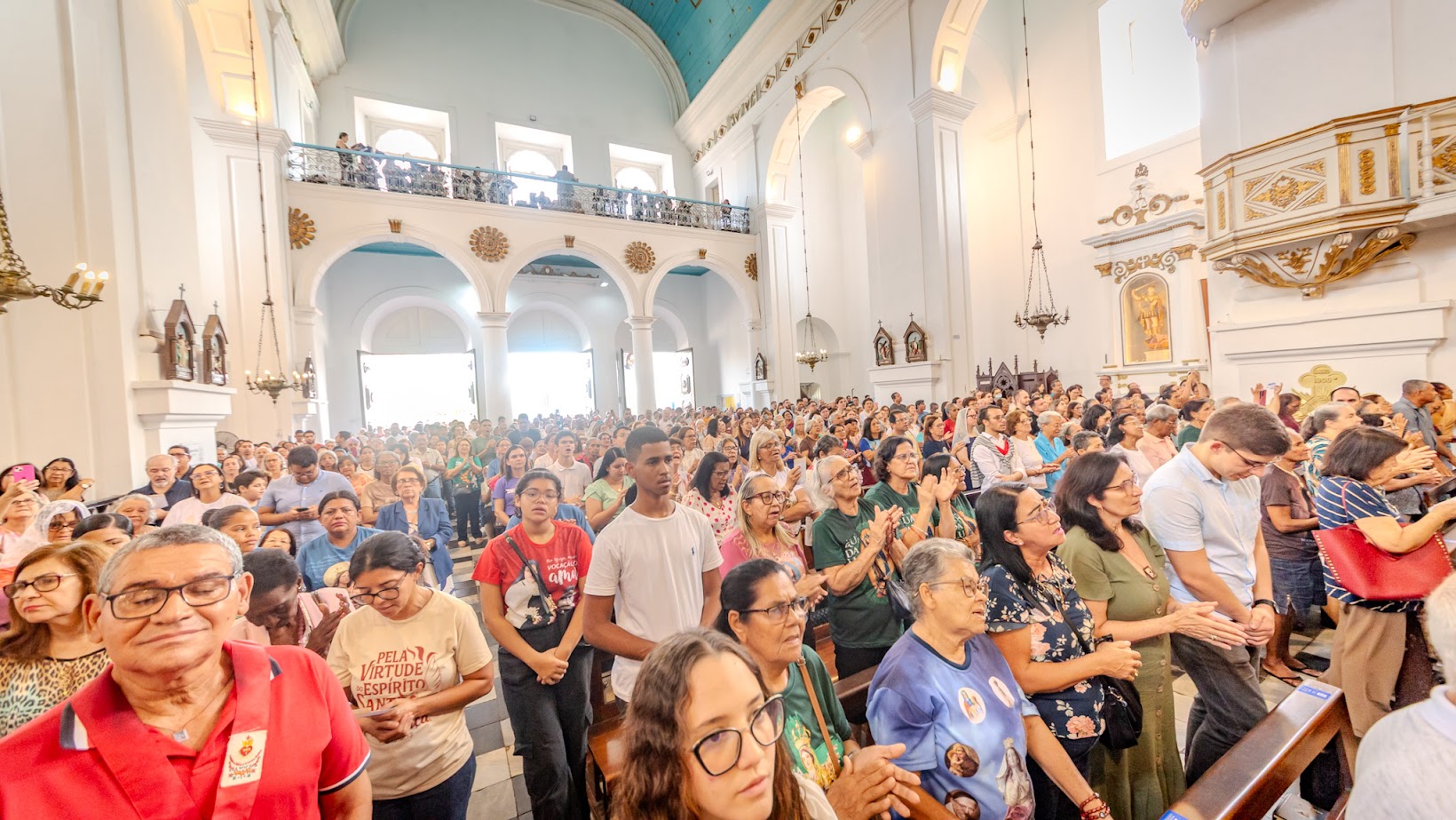 Missa foi celebrada pelo arcebispo emérito de Olinda e Recife, Dom Fernando Saburido. Foto: Carlos Wilker.