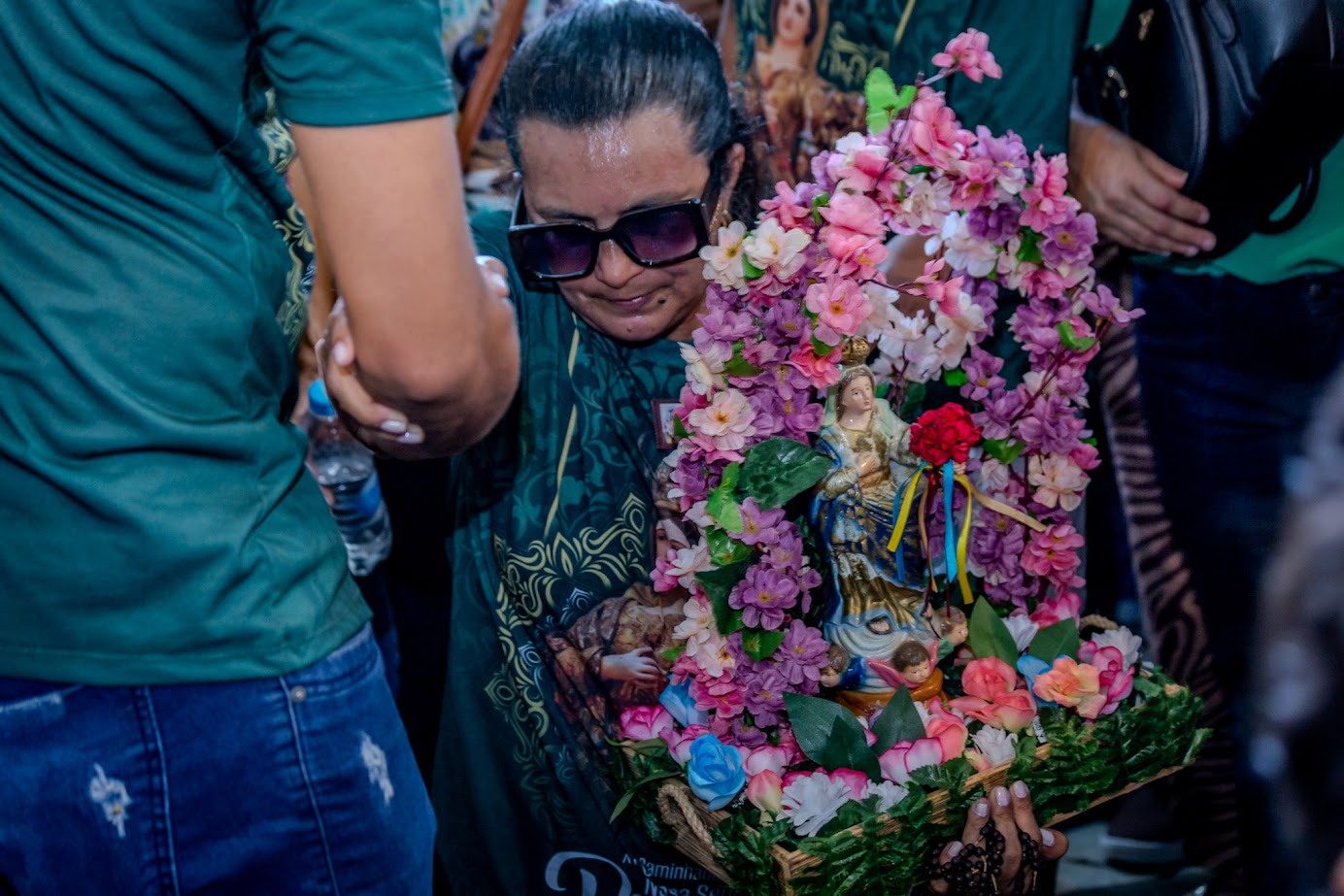 Maria de Fátima cumpre promessa há 17 anos. Fotos: Carlos Wilker. 