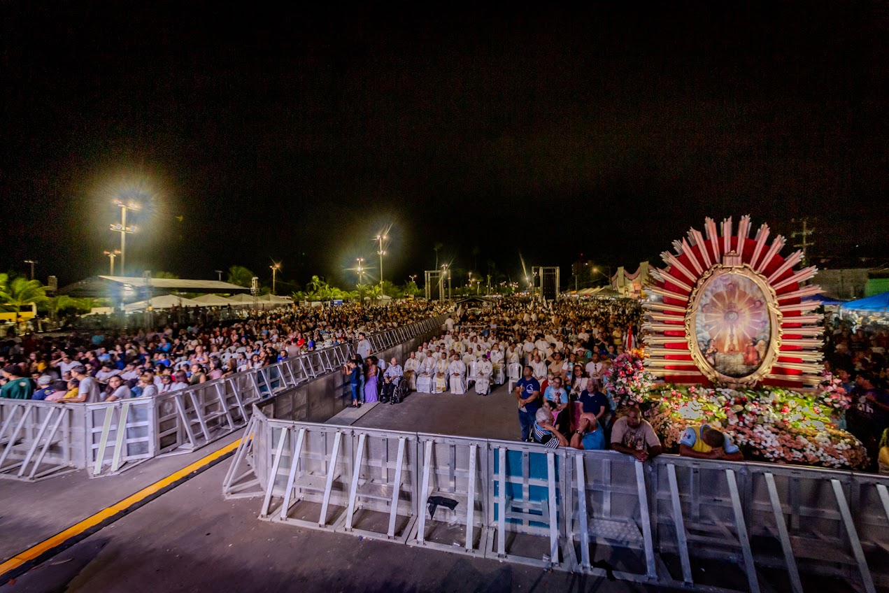 Celebração Eucarística de encerramento da festa da Padroeira de Maceió, Nossa Senhora dos Prazeres. Foto: Carlos Wilker.