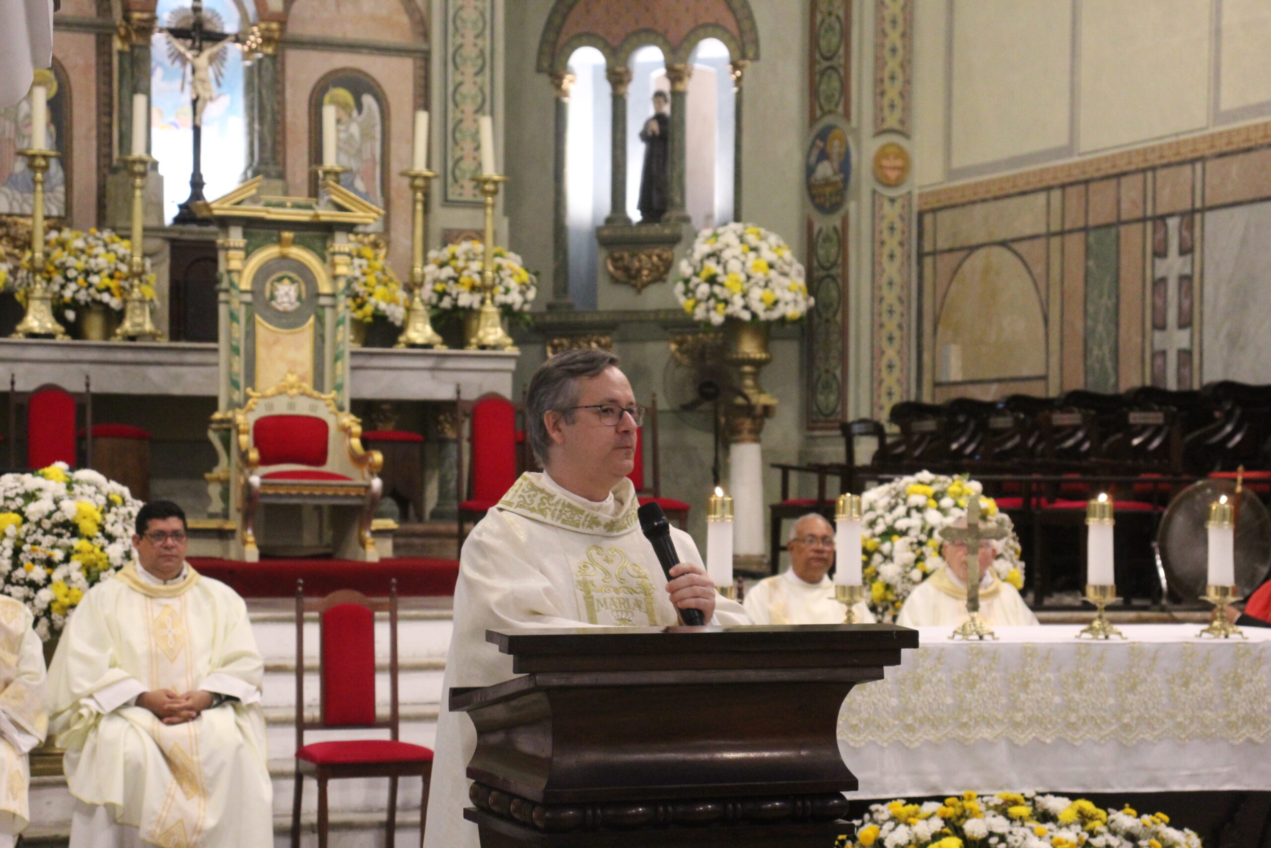 5ª noite de Festa à Nossa Senhora dos Prazeres teve presença de membros do Apostolado da Oração, Legião de Maria e Pastoral da Criança. Foto: Mickael Douglas.