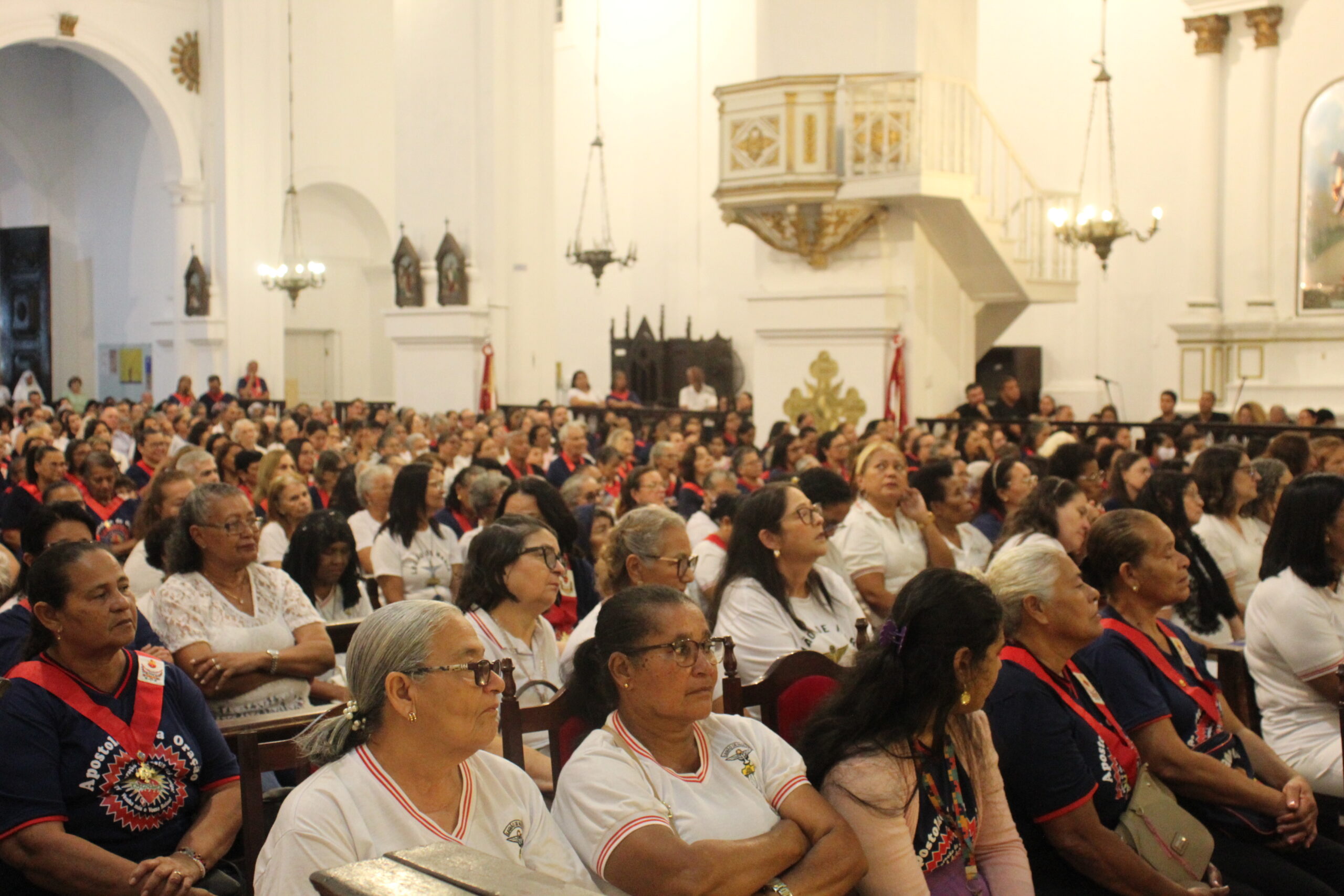5ª noite de Festa à Nossa Senhora dos Prazeres teve presença de membros do Apostolado da Oração, Legião de Maria e Pastoral da Criança. Foto: Mickael Douglas.