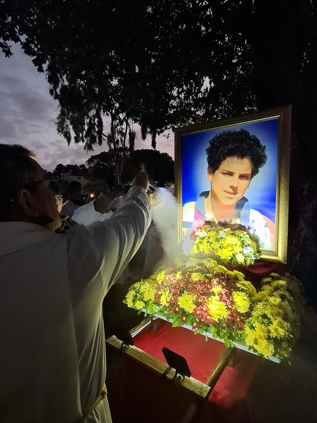 Bênção ao espaço que levará o nome de São Carlo Acutis, no Feitosa. Suzana Lima/ Pascom Arquidiocesana