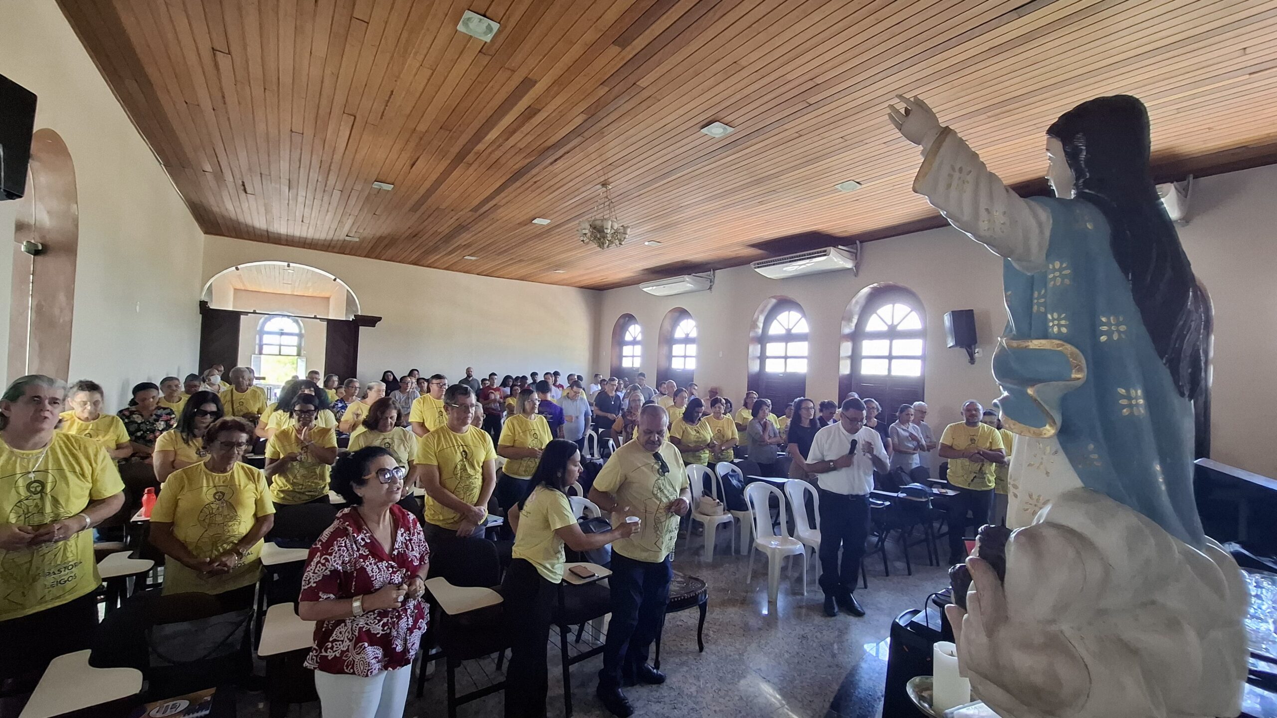 Arquidiocese de Maceió promove encontro de espiritualidade com leigos e leigas e conduzido pelo arcebispo Dom Beto Breis. Foto: Suzana Lima.