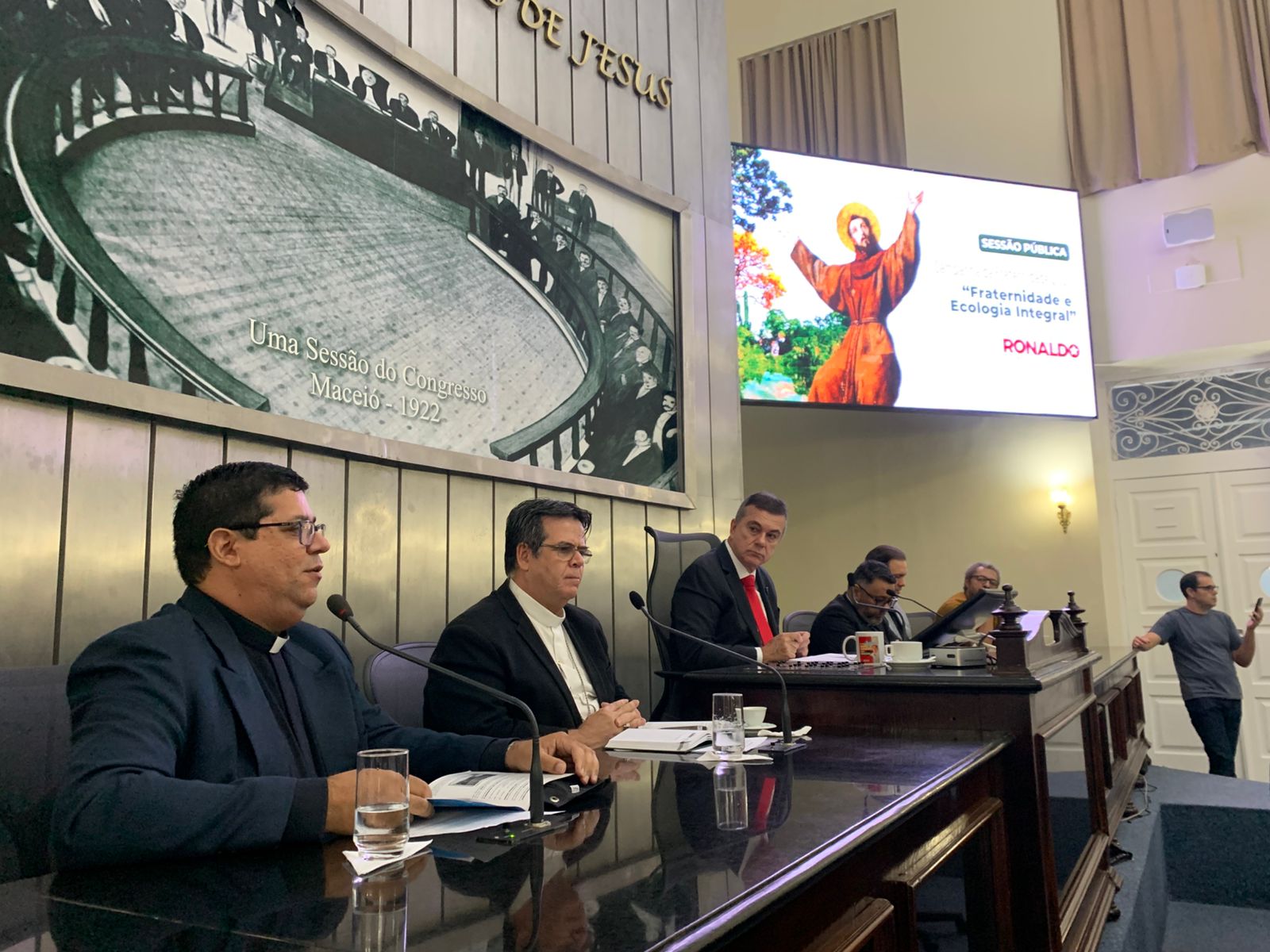 Sessão na ALE debateu a Campanha da Fraternidade. Foto: Mariane Rodrigues