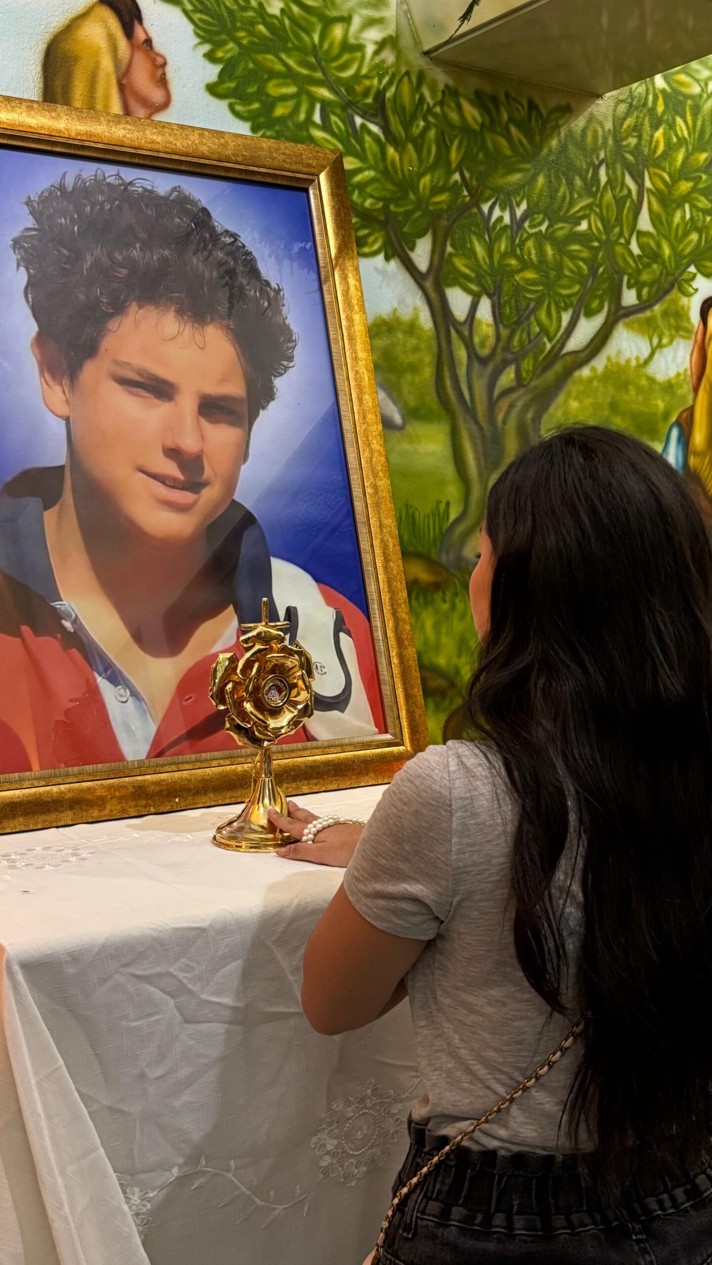 Ana Beatriz Novais de Almeida Menezes é devota de São Carlo Acutis.