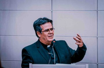 Dom Beto foi homenageado com o título de Cidadão Honorário de Maceió. Foto: Carlos Roberto.